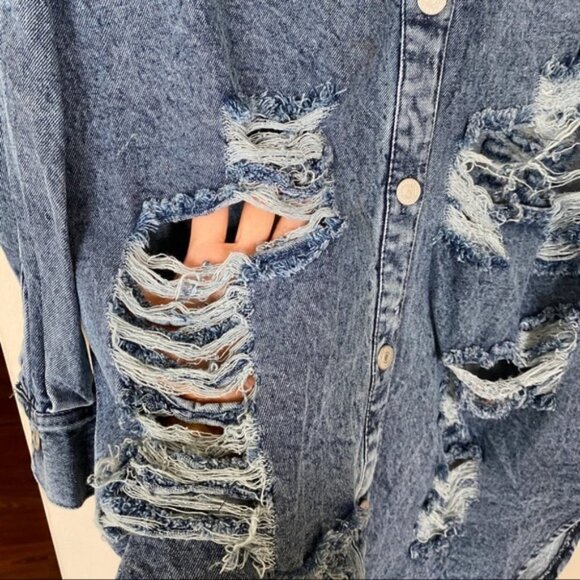 NEW THRILL Destroyed Long Denim Jacket Sz M - Picture 6 of 15